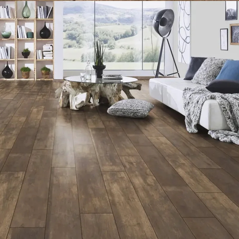 Tarimas Suelo Laminado Sevilla Oak AC5 8mm Resistencia al Agua