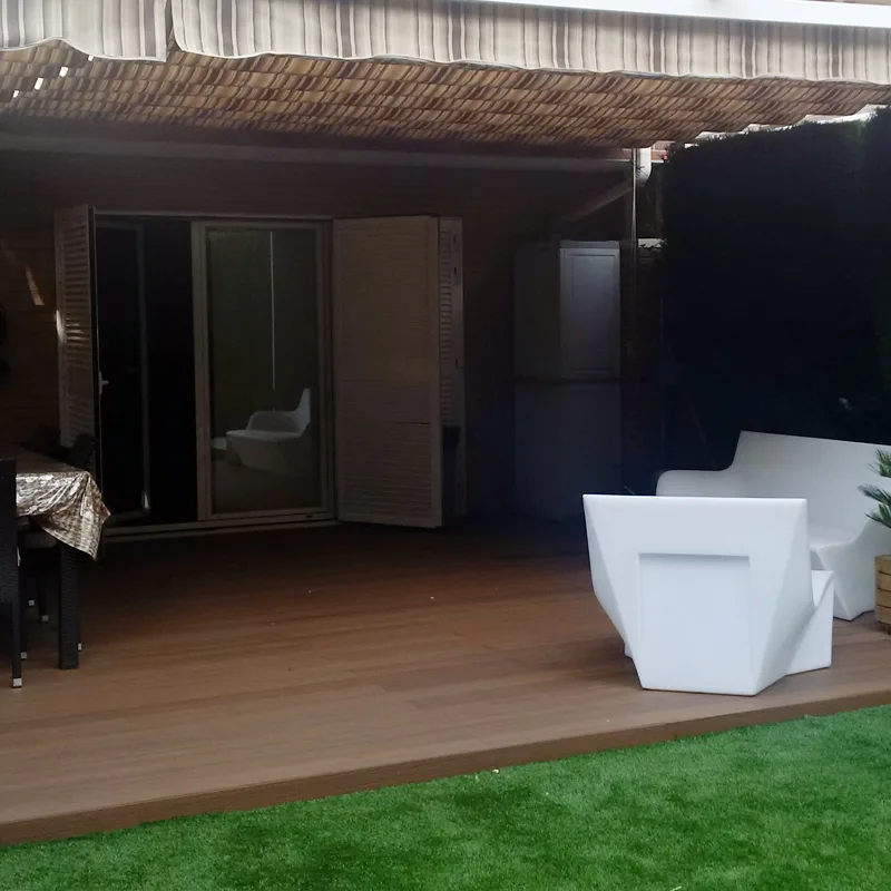 Tarima exterior Tecnológica Teka / Humo