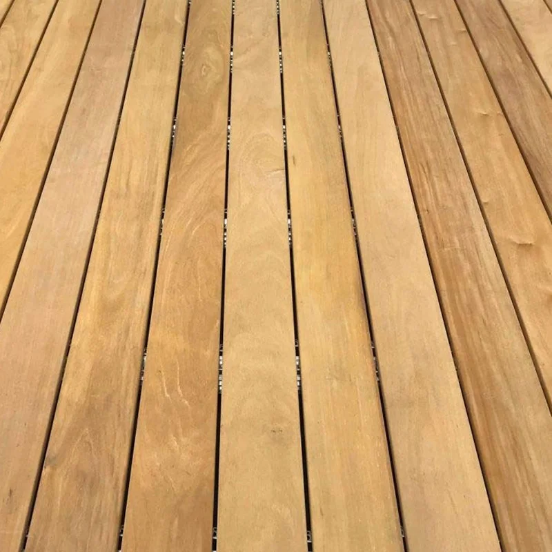 Tarima exterior Maciza exterior Grapia