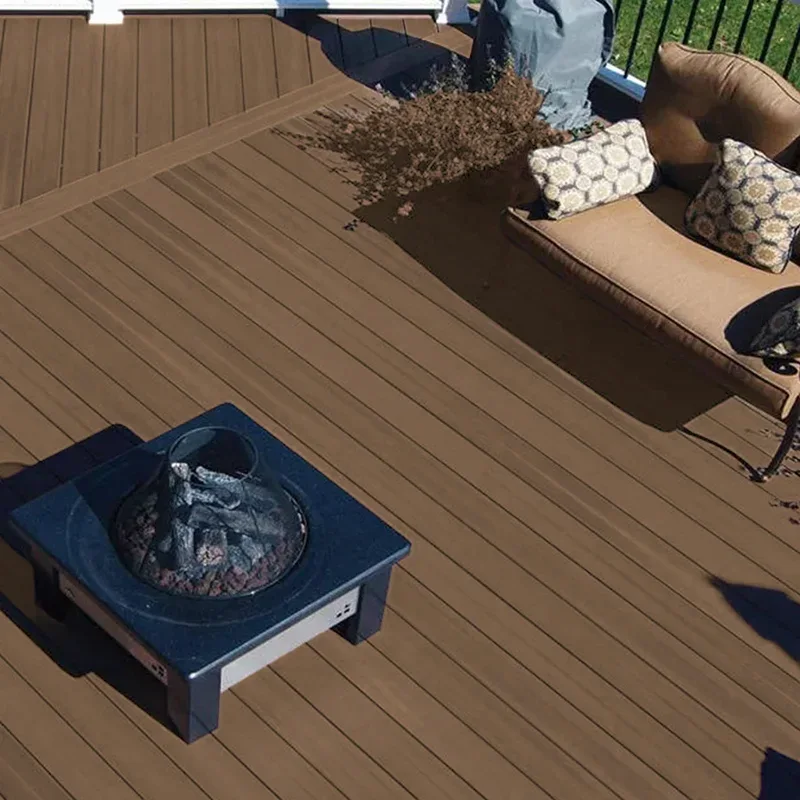 Tarima exterior Tecnológica Tiger Wood