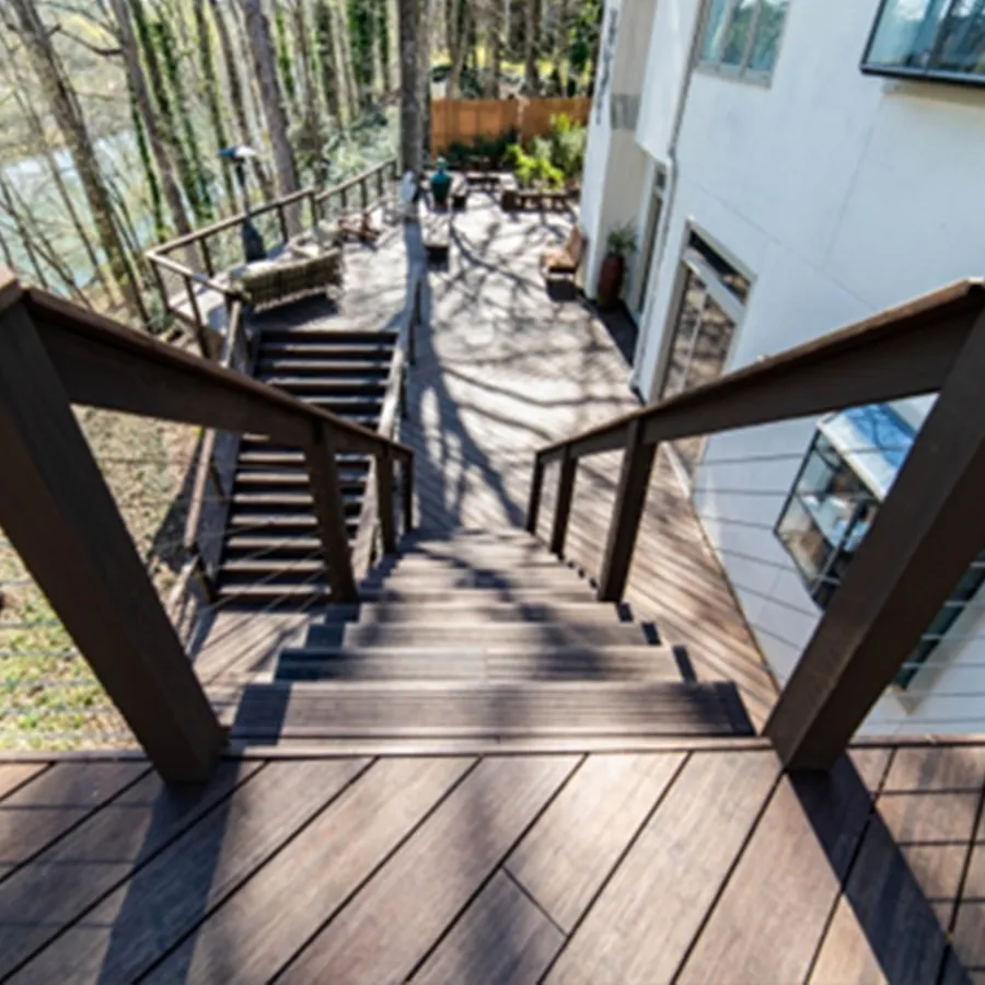 Tarima exterior Maciza exterior Bambu Cafe