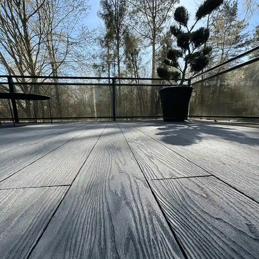 Tarima exterior Tecnológica Tarima Madera Exterior Antracita| Lama Composite