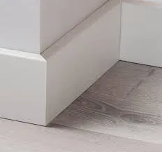 Obras accesorios GR_Rodapie_P.Mor Rodapie Lacado Blanco con RAL de las puertas de 9x1,2