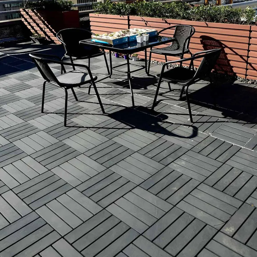 Detalle del sistema clic de losetas autoinstalables