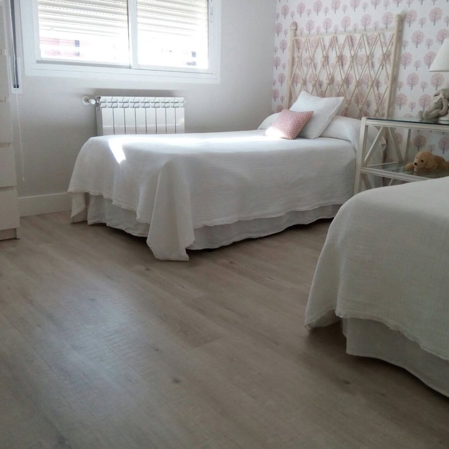 Suelo laminado o tarima flotante: elige la mejor opción. Suelo laminado o tarima flotante: elige la mejor opción.