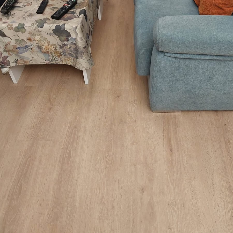 Descubre nuestra amplia gama de tarimas flotantes. Descubre nuestra amplia gama de tarimas flotantes.