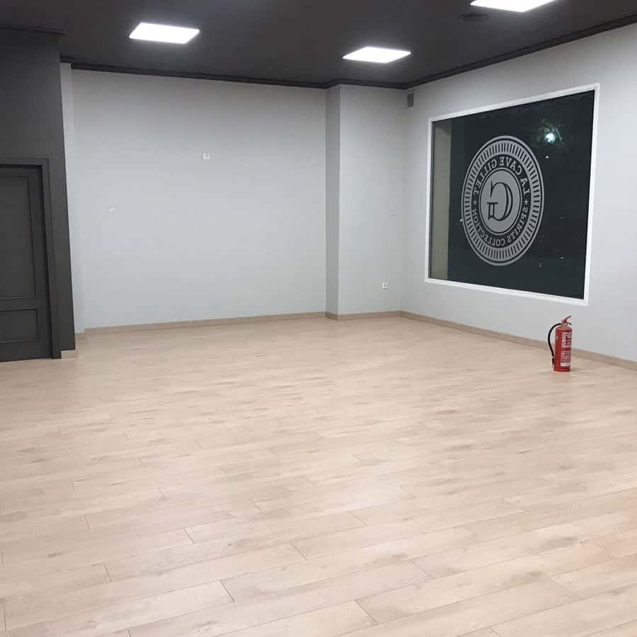 Instala tarima flotante sin obras y en poco tiempo. Instala tarima flotante sin obras y en poco tiempo.