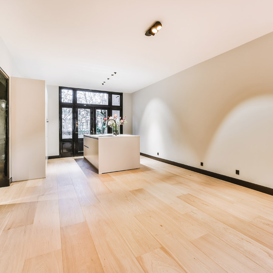 Suelo SPC imitación madera: belleza y funcionalidad en uno. Suelo SPC imitación madera: belleza y funcionalidad en uno.